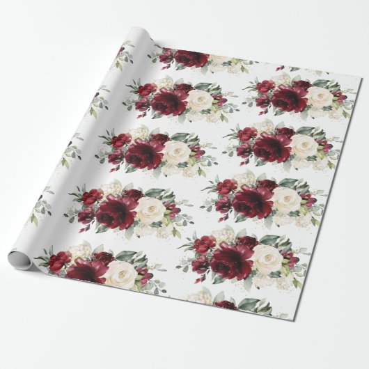 Burgundy Ivory White Floral Greenery Cadeaupapier (Uitgerold)