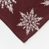 Burgundy White Kerstmis Snowflakes Fleece Deken (Hoek)