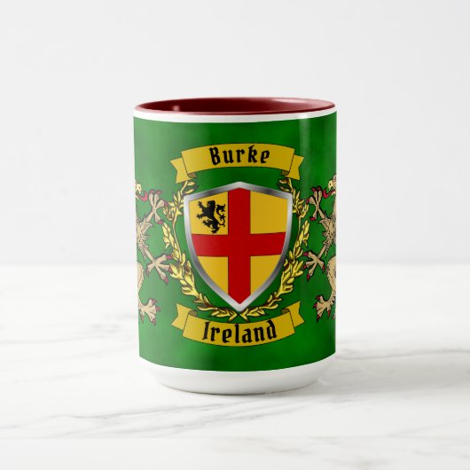 Burke Irish Shield & Griffins Persoonlijk Mok (Midden)