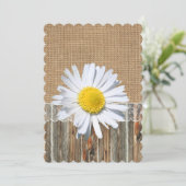 Burlap Barnwood Dentelle Et Daisy Invitation (Debout devant)