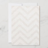 Burlap Chevron bewaart de datum aankondiging (Achterkant)