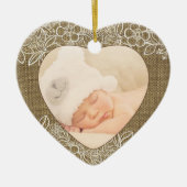 Burlap en Lace Baby First Kerstmis Keramisch Ornament (Voorkant)