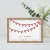 Burlap geïnspireerd rood gingham Bunting RSVP Kaartje (Staand voorkant)
