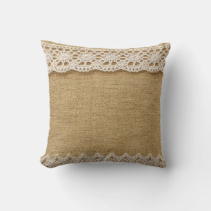 Burlap met kant kussen