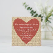 Burlap rood hart rustieke bruiloft uitnodigingen (Staand voorkant)