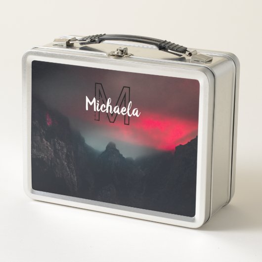 Burning clouds, fog and mountains monogram in sky (Voorkant)