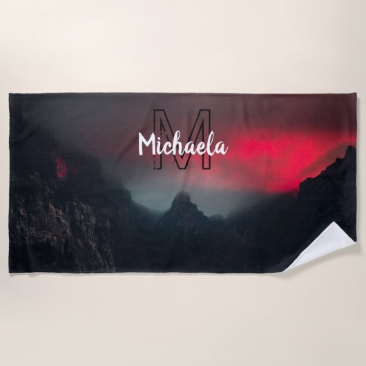 Burning clouds, fog and mountains monogram in sky strandlaken (Voorkant)