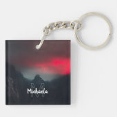 Burning clouds, fog and mountains monogram sleutelhanger (Achterkant)