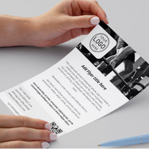 Business Logo Minimalist Eenvoudig Zwart Wit Flyer