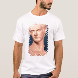 Bust van keizer Caligula uit Thracië, c.39-40 AD T-shirt