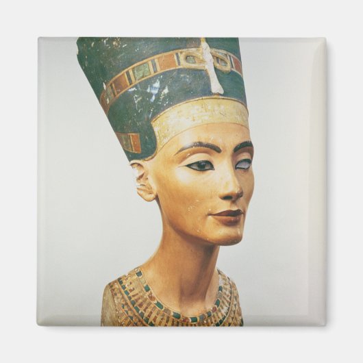 Bust van koningin Nefertiti uit de studio van de S Magneet (Voorkant)