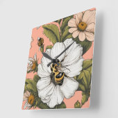 Busy gathering Pollen  Vierkante Klok (Hoek)