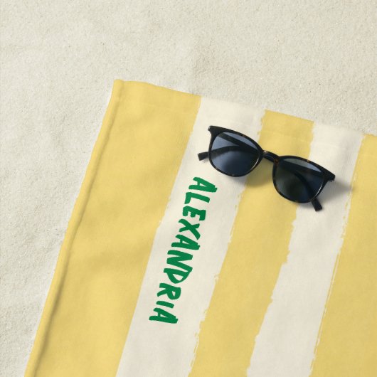 Butter Yellow Striped Chic Personalized Summer Strandlaken (In situ)
