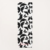 Butterflies Black Pattern Yoga Mat (Voorkant)