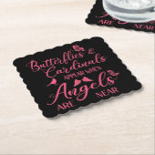 Butterflies en kardinalen verschijnen wanneer de e kartonnen onderzetters (Gebogen)