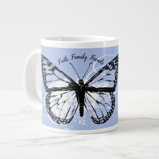 Butterfly Faith Family Friends Blue Monogramed Extra Grote Beker (Voorkant links)