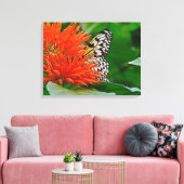 Butterfly in Bloom Canvas Afdruk (Insitu (Woonkamer))