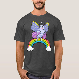 Butterfly met regenboog en wolken t-shirt