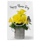 Butterfly on Daffodil Bouquet Name Day Medium Cadeauzakje (Voorkant)