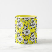 Butterfly op bloem patroon geel ontwerp mok (Midden)