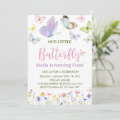 Butterfly Wildflower Verjaardagsfeest Uitnodiging (Staand voorkant)