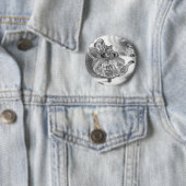 Button Alice in Wonderland, Button (In situ)