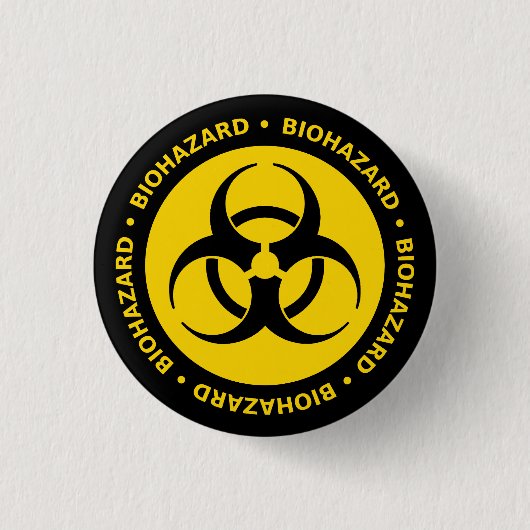 Button Biohazard Symbol Pin (Voorkant)