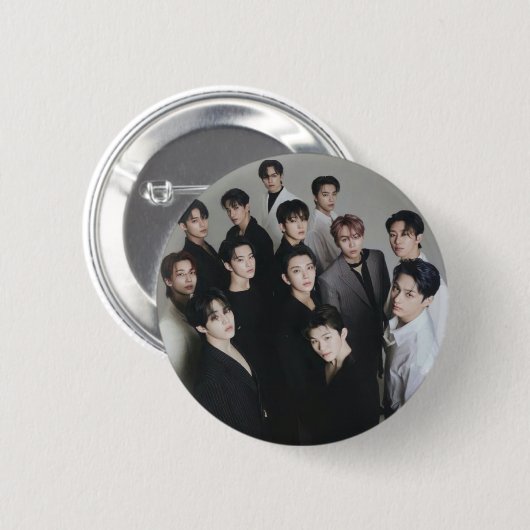 Button met zeventien leden (Voorkant /achterkant)