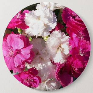 Button van anjers of badge