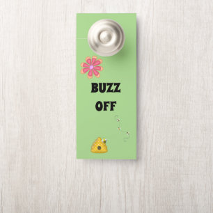 BUZZ OFF komt in aangepaste Bumblebei die wordt ge