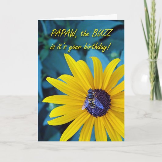 Buzzy Birthday for Papaw with Bee and Flower Kaart (Voorkant)