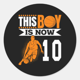 Bysketbyll - Deze jongen is nu 10 jaar oud Ronde Sticker