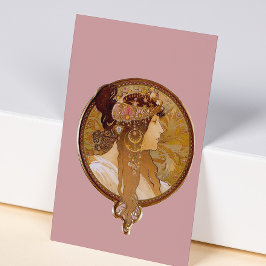 Byzantine Brunette, Mucha Visitekaartje