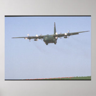 C-130 Hercules approach_Militair Vliegtuig Poster