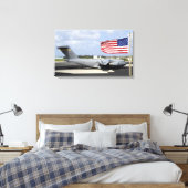 C-17 Globemaster III zit op de vlieglijn Canvas Afdruk (Insitu (Slaapkamer))