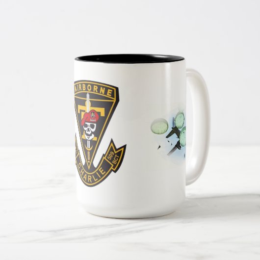 C/1/509th BCT Coffee Mok #1 (Voorkant rechts)