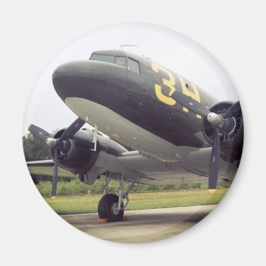 C-47/DC-3 Gooney Bird Magnet (Devant)