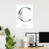 C Letter Monogram Witte Bloemen en Groene Plant Poster (Thuiskantoor)
