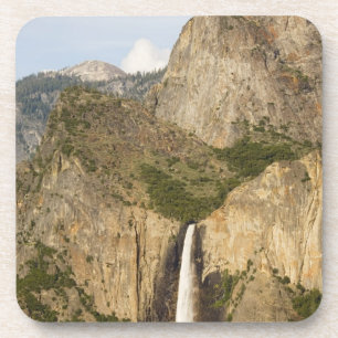 CA, Yosemite NP, Bruids sluier waterval Onderzetter