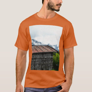 Cabin Hut Wood Landscape Natuur Mountains T-shirt