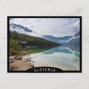 Cabin naast het Bohinj-meer in Slovenië Briefkaart