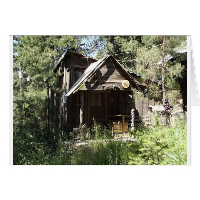 Cabine abandonné dans les bois (Devant horizontal)