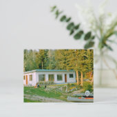 Cabine sur Bednesti Lake 1961 Carte postale (Debout devant)