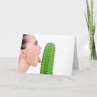 Cactus die de Kaart van de Verjaardag likt