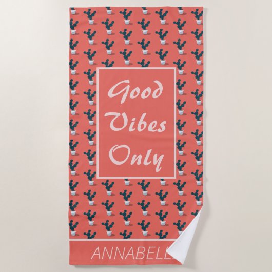 Cactus patroon op koraal alleen goede vibes strandlaken (Voorkant)
