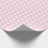 Cadeau Coeurs, blanc sur papier d'enveloppement rose clai (Coin)