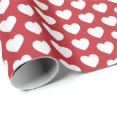 Cadeau Coeurs, blanc sur papier d'enveloppement rouge fon (Coin rond)