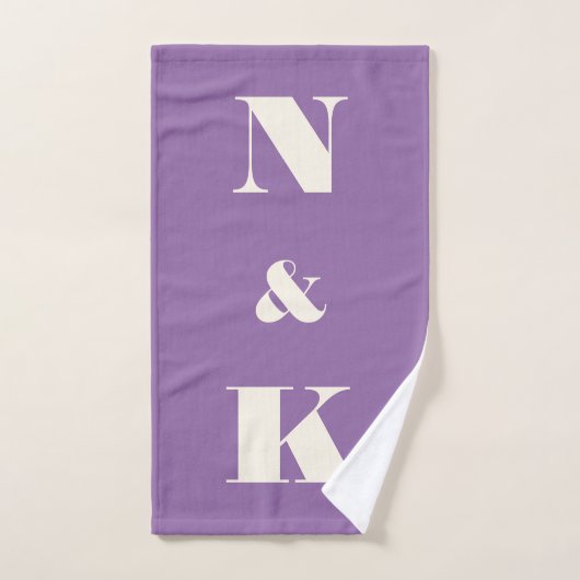 Cadeau de mariage initiales violettes monogramme p (Serviette à main)