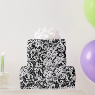 Cadeau Dentelle Blanche Sur Papier Noir