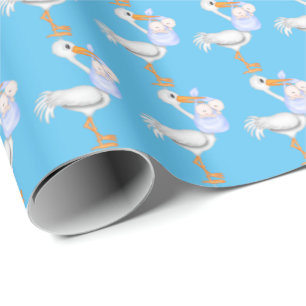 Cadeau Deux bébés garçons avec papier d'emballage pour ci